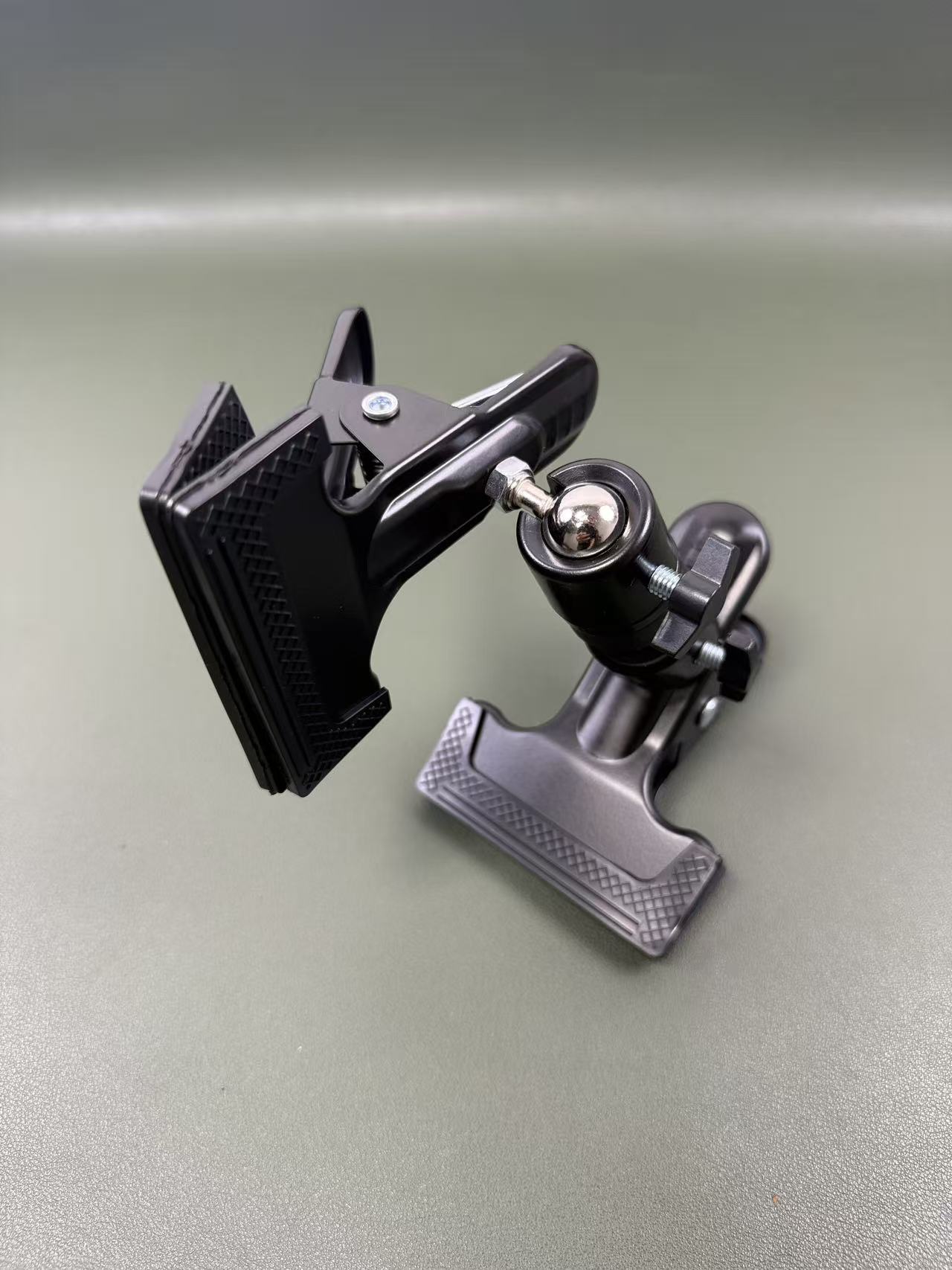 ユニバーサル両頭クランプ式パンチルト回転デスクトップスタンド - Pan Tilt Bracket のレビューと価格